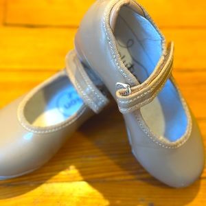 Girls Tap Shoes